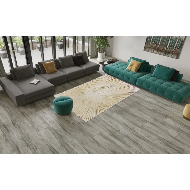 Dywan beżowy ze złotem paski