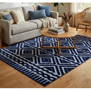 Budżetowy dywan boho granatowy