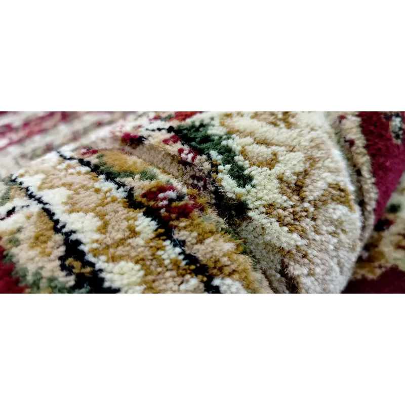 Dywan klasyczny bordo wycinany