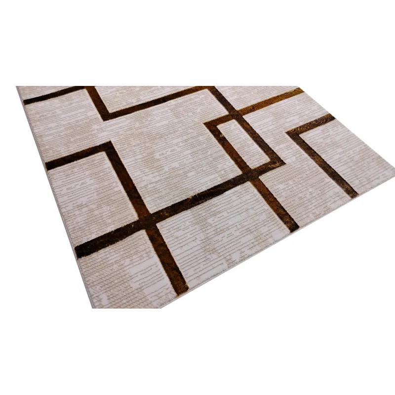 Dywan beżowy ze złotem