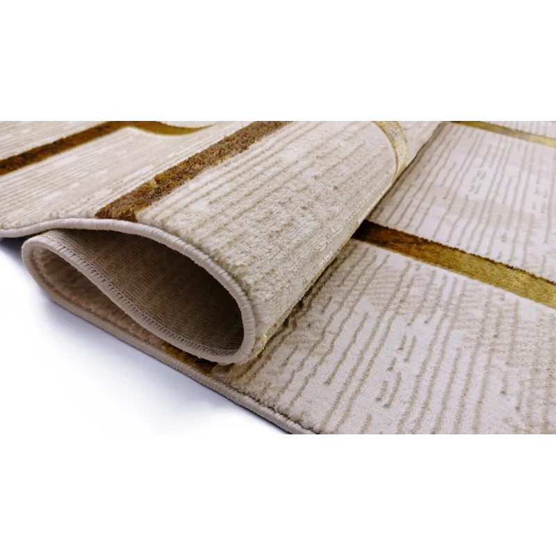 Dywan beżowy ze złotem