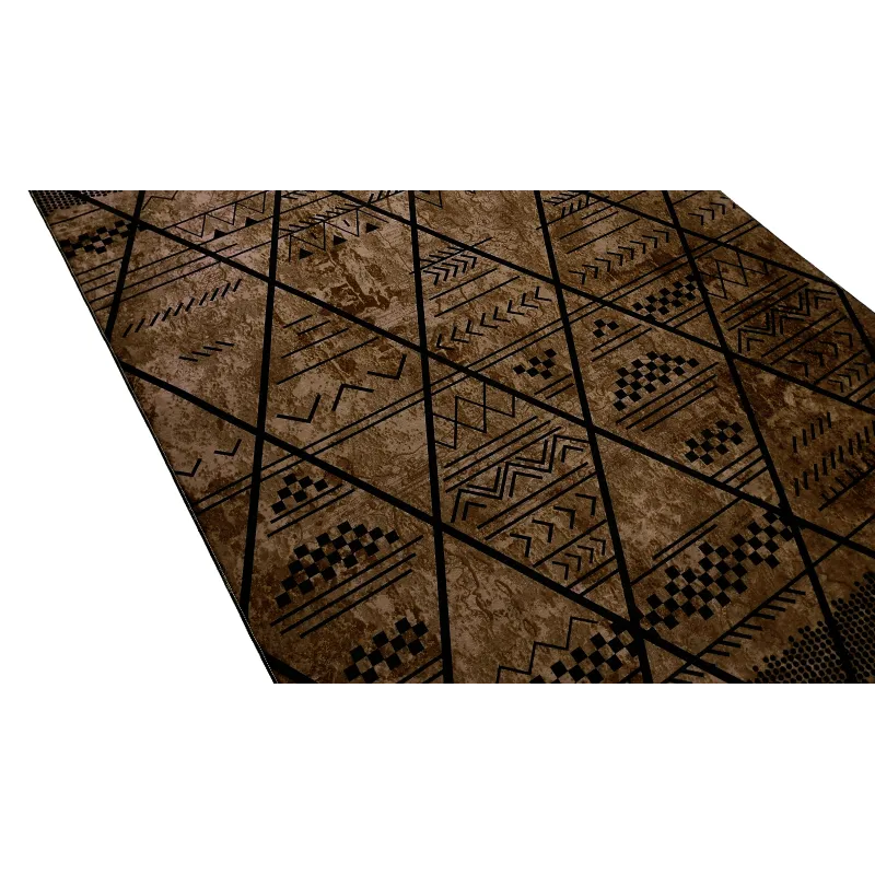 Dywan brązowy antypoślizgowy z azteckim wzorem