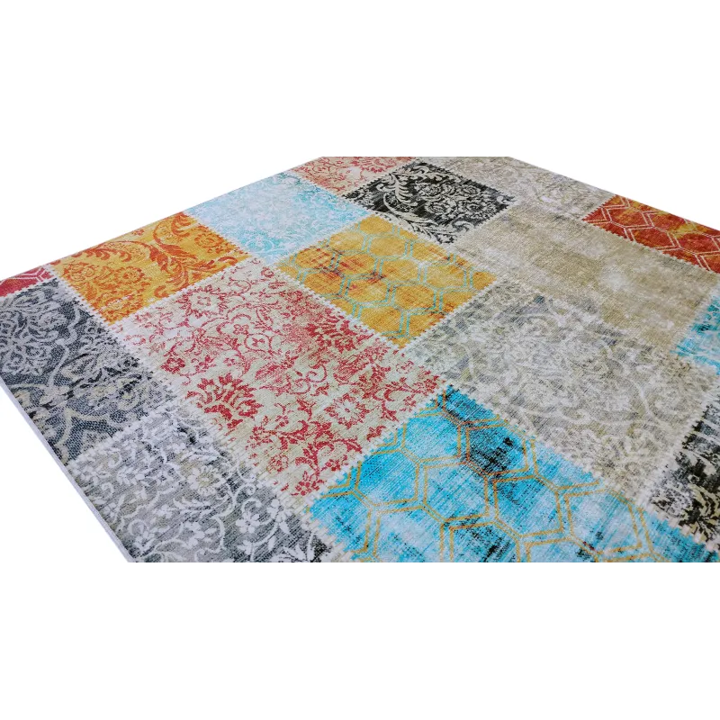 Dywan antypoślizgowy ornament kolorowy